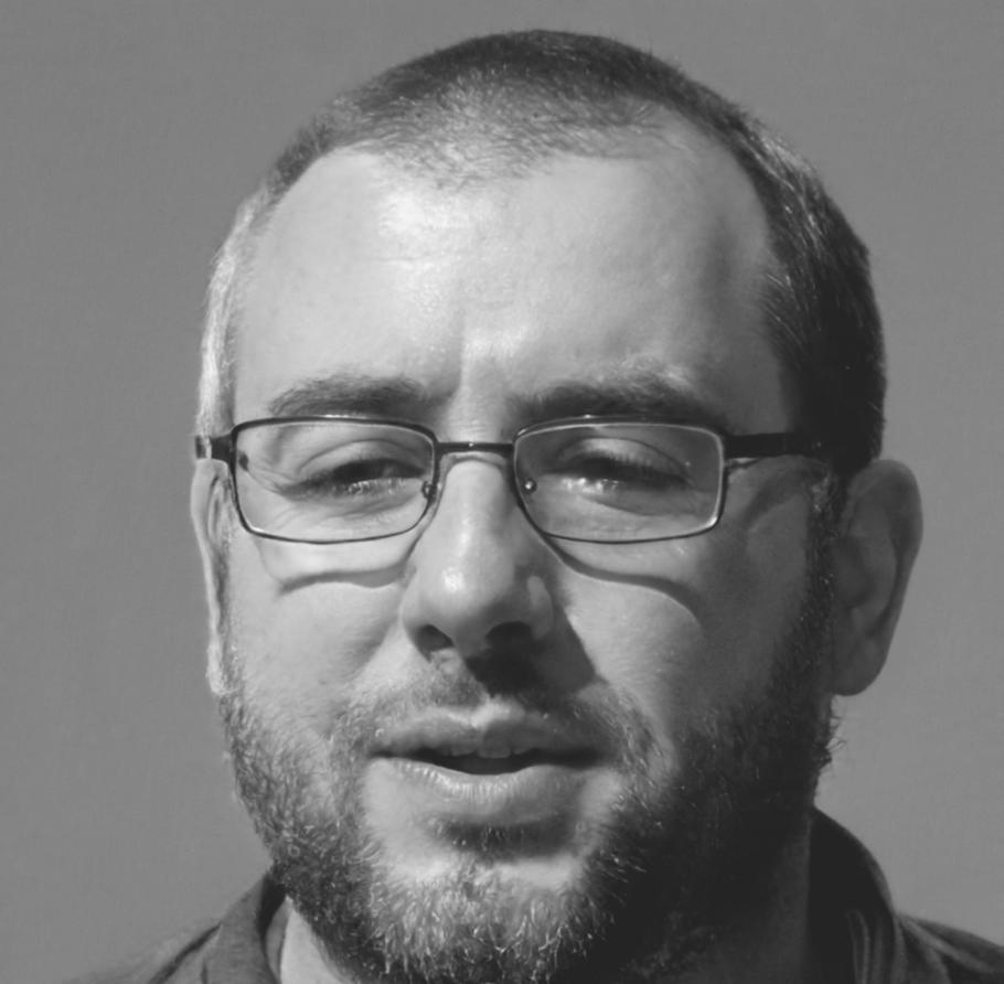 Portrait de Marc Dubois, expert en finance personnelle